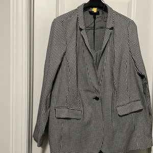 Houndstooth blazer-great condition